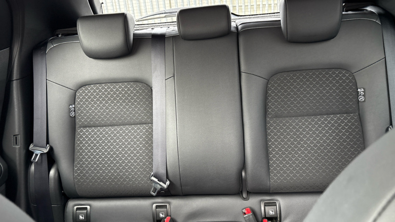 Nissan Juke 1.6 Hybrid N-Connecta 5dr Auto Hybrid Hatchback